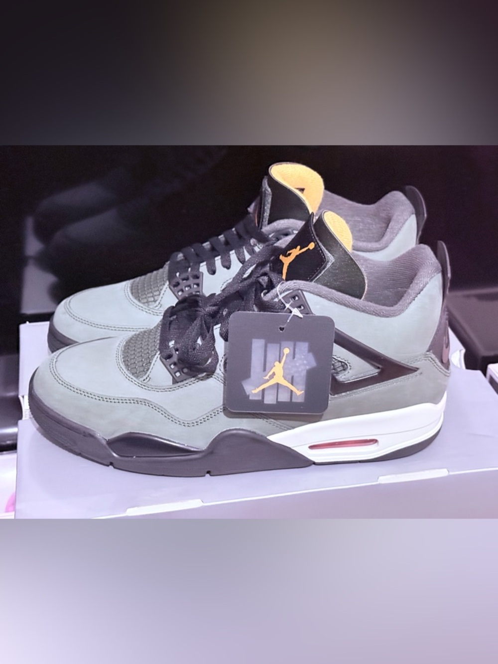 Undefeated x Air Jordan 4 Retro 2025 Green - Size 10 - Brand new with Box